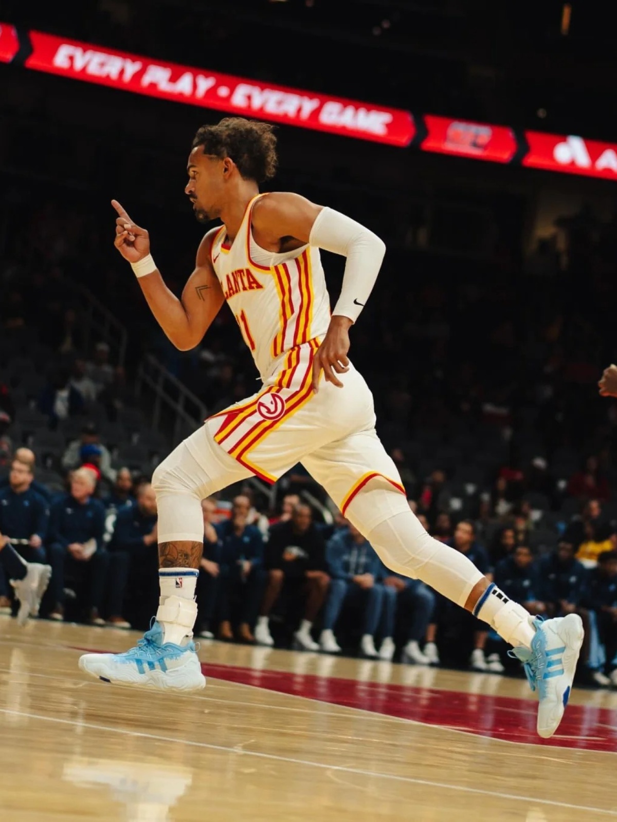 关于全明星赛国际比赛日走向成谜；里尔迎来里程碑；球迷炸锅；训练强度明显提升的信息